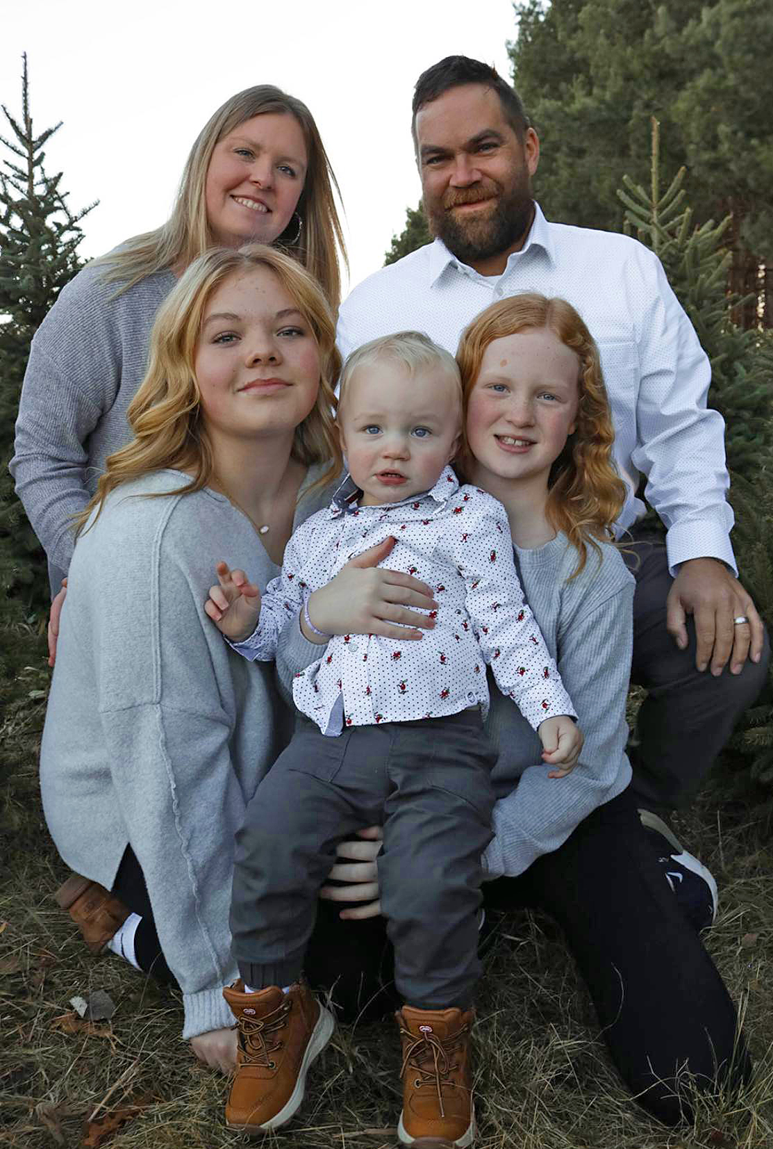 Photo of Owner Erick Starr and Family